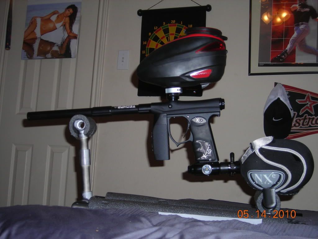Custom Paintball Gun Stands