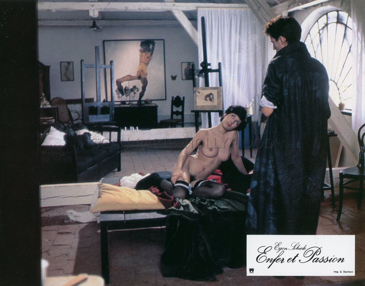 http://i968.photobucket.com/albums/ae164/batteur75014/CINEMAGENCE%20SERIE%20D/D310%20A%20D324%20WATERMARK/D313-JANEBIRKINMATHIEUCARRIERECHRISTINEKAUFMANNEGONSCHIELEENFERETPASSION1981011_zps28c6483f.jpg