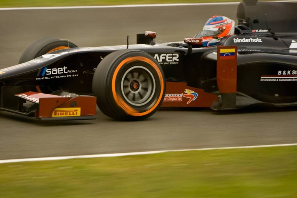 IMAGE: http://i968.photobucket.com/albums/ae165/dalebuchanan/Facebook/BRITISH%20GRAND%20PRIX%202013/1064923_10151572511228795_1745725754_o.jpg