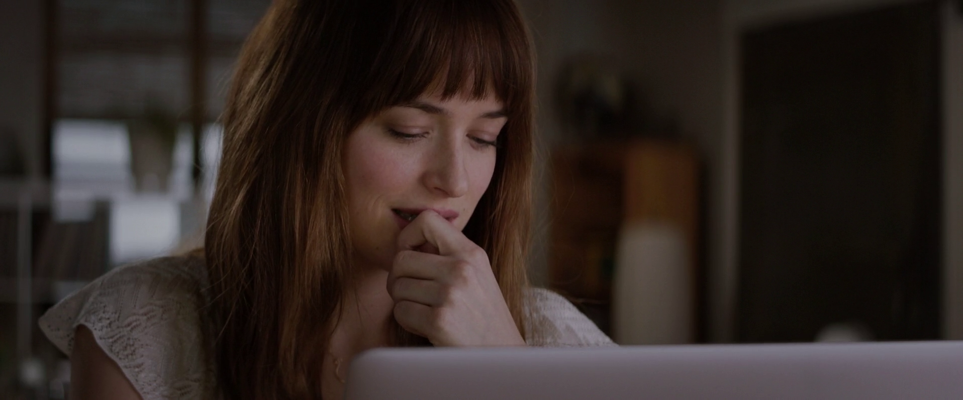 vlcsnap-2015-04-09-04h41m04s28.png
