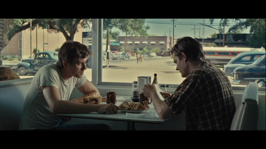 vlcsnap-2013-08-03-19h47m57s236.png