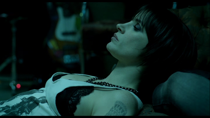 vlcsnap-2013-04-26-12h57m35s3.png