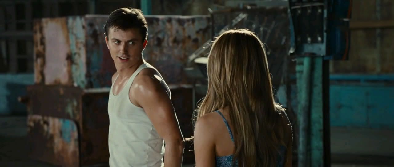 Footloose2011720pMKVLATiNOENGMKVM23mkv_snapshot_005343_20120207_221250.jpg