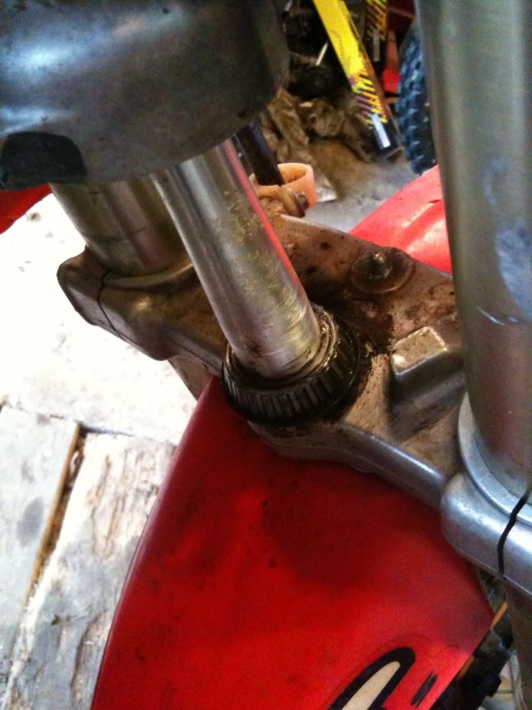 http://i968.photobucket.com/albums/ae167/gaz_kelley/CR250%20winter%20rebuild-revamp%202011/0035c403.jpg