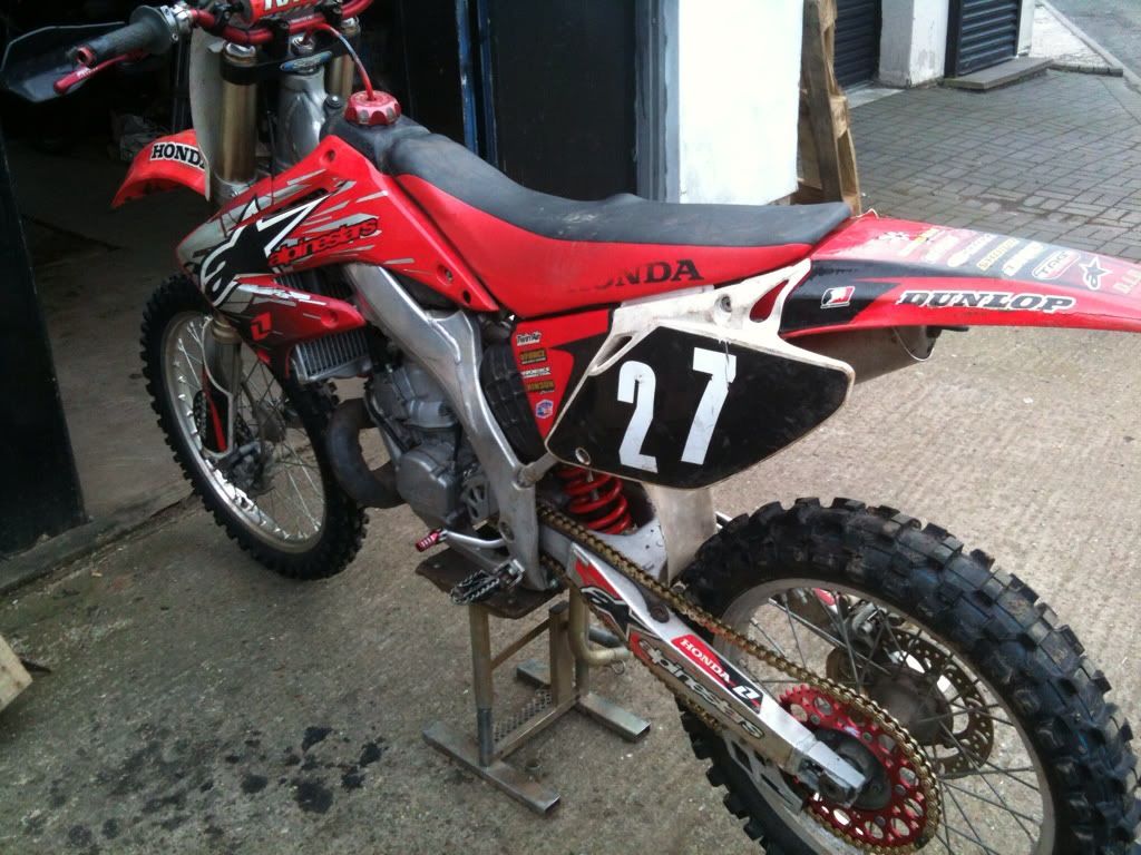 http://i968.photobucket.com/albums/ae167/gaz_kelley/CR250%20winter%20rebuild-revamp%202011/a6d7f940.jpg